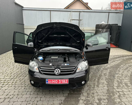 Черный Фольксваген Гольф Плюс, объемом двигателя 1.6 л и пробегом 165 тыс. км за 7350 $, фото 33 на Automoto.ua