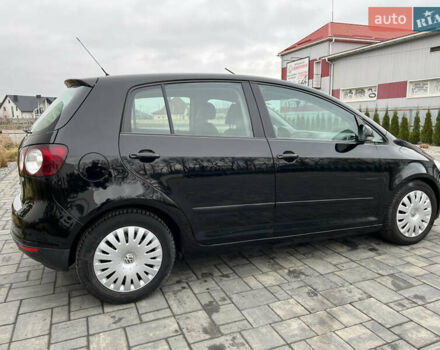 Черный Фольксваген Гольф Плюс, объемом двигателя 1.6 л и пробегом 249 тыс. км за 5850 $, фото 20 на Automoto.ua