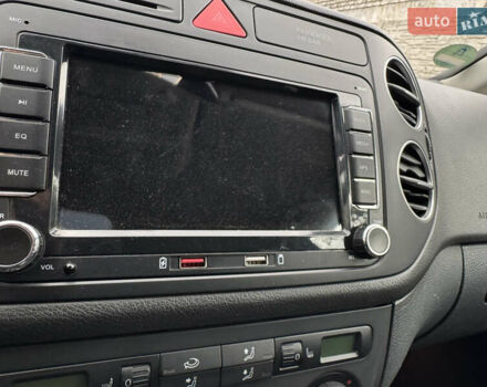 Фольксваген Гольф Плюс 2007 в Днепре (Днепропетровске) на Automoto.ua Черный Фольксваген Гольф Плюс, объемом двигателя 1.6 л и пробегом 205 тыс. км за 6100 $, фото 26 на Automoto.ua