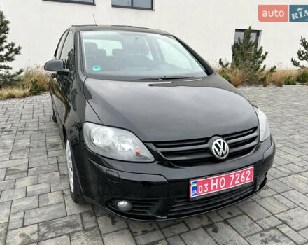 Черный Фольксваген Гольф Плюс, объемом двигателя 1.6 л и пробегом 249 тыс. км за 5850 $, фото 26 на Automoto.ua