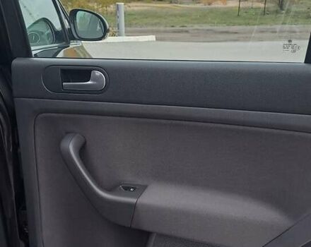 Черный Фольксваген Гольф Плюс, объемом двигателя 1.6 л и пробегом 192 тыс. км за 6850 $, фото 14 на Automoto.ua