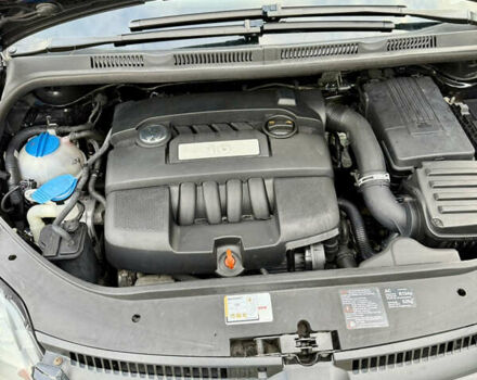 Черный Фольксваген Гольф Плюс, объемом двигателя 1.6 л и пробегом 190 тыс. км за 6900 $, фото 31 на Automoto.ua