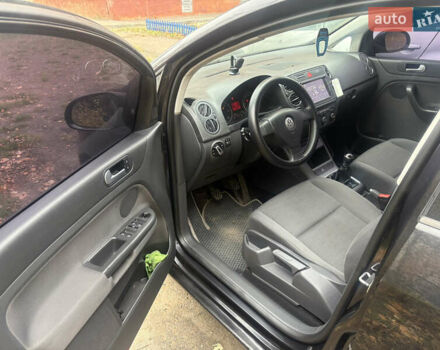 Черный Фольксваген Гольф Плюс, объемом двигателя 2 л и пробегом 207 тыс. км за 7500 $, фото 10 на Automoto.ua