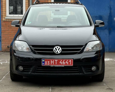 Черный Фольксваген Гольф Плюс, объемом двигателя 1.6 л и пробегом 157 тыс. км за 7199 $, фото 4 на Automoto.ua