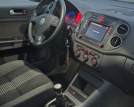 Чорний Фольксваген Golf Plus, об'ємом двигуна 1.39 л та пробігом 206 тис. км за 5300 $, фото 14 на Automoto.ua