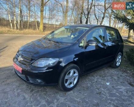 Черный Фольксваген Гольф Плюс, объемом двигателя 1.6 л и пробегом 186 тыс. км за 5850 $, фото 11 на Automoto.ua
