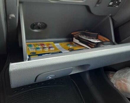 Чорний Фольксваген Golf Plus, об'ємом двигуна 1.6 л та пробігом 107 тис. км за 7000 $, фото 3 на Automoto.ua