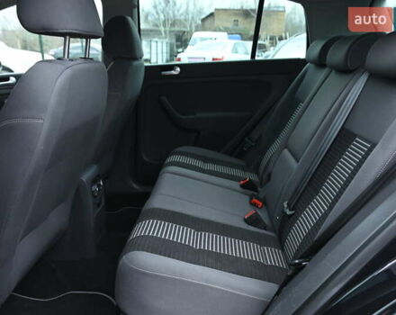 Черный Фольксваген Гольф Плюс, объемом двигателя 1.39 л и пробегом 230 тыс. км за 7999 $, фото 24 на Automoto.ua