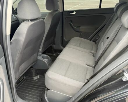 Черный Фольксваген Гольф Плюс, объемом двигателя 1.6 л и пробегом 183 тыс. км за 5950 $, фото 15 на Automoto.ua