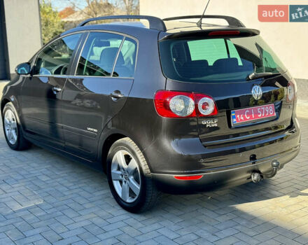 Черный Фольксваген Гольф Плюс, объемом двигателя 1.4 л и пробегом 154 тыс. км за 6100 $, фото 5 на Automoto.ua