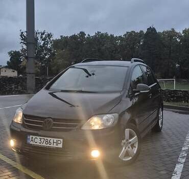 Черный Фольксваген Гольф Плюс, объемом двигателя 1.39 л и пробегом 206 тыс. км за 6700 $, фото 1 на Automoto.ua