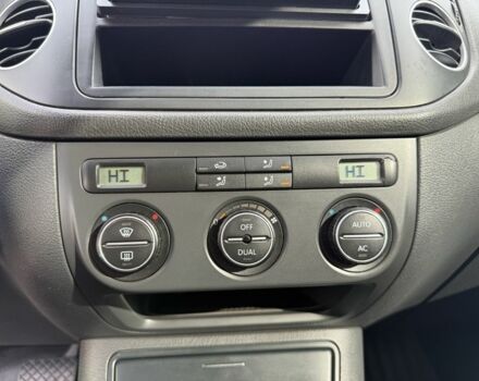 Черный Фольксваген Гольф Плюс, объемом двигателя 1.6 л и пробегом 183 тыс. км за 5950 $, фото 20 на Automoto.ua