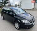 Черный Фольксваген Гольф Плюс, объемом двигателя 1.6 л и пробегом 140 тыс. км за 8800 $, фото 3 на Automoto.ua