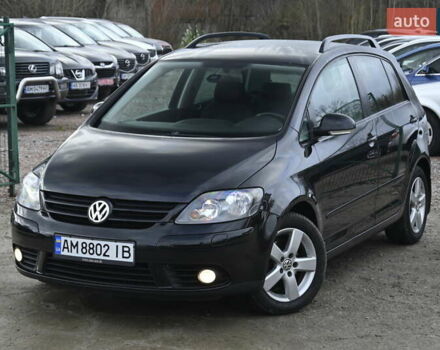 Черный Фольксваген Гольф Плюс, объемом двигателя 1.39 л и пробегом 230 тыс. км за 7999 $, фото 7 на Automoto.ua