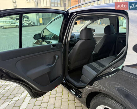 Черный Фольксваген Гольф Плюс, объемом двигателя 2 л и пробегом 240 тыс. км за 7350 $, фото 31 на Automoto.ua