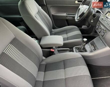 Черный Фольксваген Гольф Плюс, объемом двигателя 1.4 л и пробегом 190 тыс. км за 6500 $, фото 4 на Automoto.ua