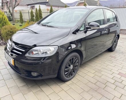 Черный Фольксваген Гольф Плюс, объемом двигателя 1.4 л и пробегом 222 тыс. км за 5999 $, фото 2 на Automoto.ua