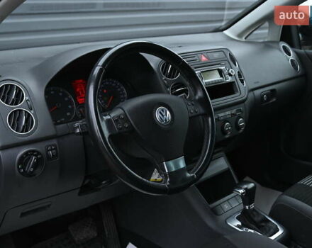 Черный Фольксваген Гольф Плюс, объемом двигателя 1.39 л и пробегом 230 тыс. км за 7999 $, фото 17 на Automoto.ua