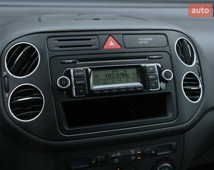 Черный Фольксваген Гольф Плюс, объемом двигателя 1.39 л и пробегом 230 тыс. км за 7999 $, фото 22 на Automoto.ua