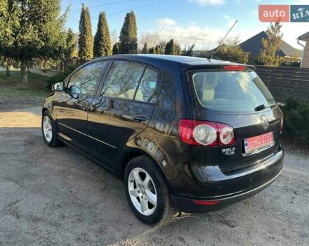 Черный Фольксваген Гольф Плюс, объемом двигателя 1.6 л и пробегом 186 тыс. км за 5850 $, фото 7 на Automoto.ua