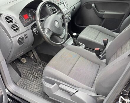 Черный Фольксваген Гольф Плюс, объемом двигателя 1.4 л и пробегом 222 тыс. км за 5999 $, фото 6 на Automoto.ua