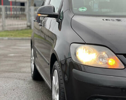 Черный Фольксваген Гольф Плюс, объемом двигателя 1.6 л и пробегом 173 тыс. км за 6750 $, фото 11 на Automoto.ua