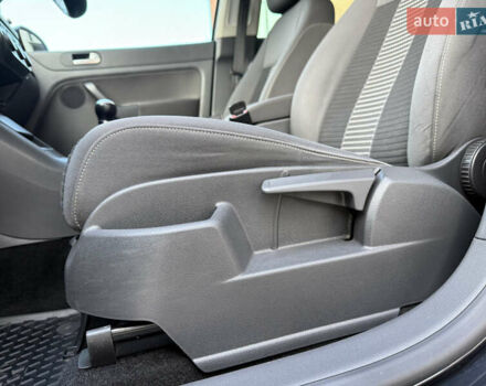 Чорний Фольксваген Golf Plus, об'ємом двигуна 2 л та пробігом 240 тис. км за 7450 $, фото 24 на Automoto.ua