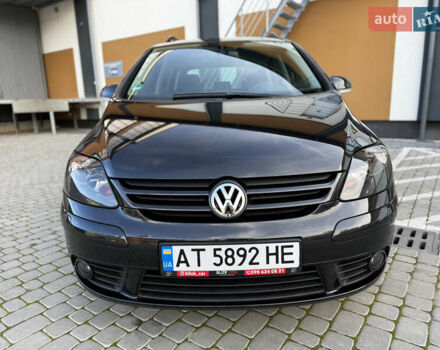 Черный Фольксваген Гольф Плюс, объемом двигателя 2 л и пробегом 240 тыс. км за 7350 $, фото 11 на Automoto.ua