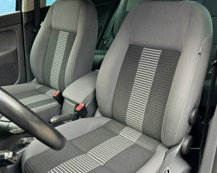 Чорний Фольксваген Golf Plus, об'ємом двигуна 1.6 л та пробігом 209 тис. км за 6999 $, фото 26 на Automoto.ua