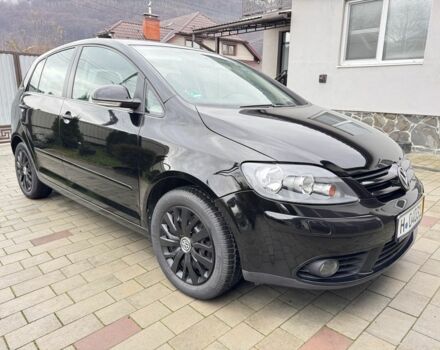 Черный Фольксваген Гольф Плюс, объемом двигателя 1.4 л и пробегом 222 тыс. км за 5999 $, фото 1 на Automoto.ua