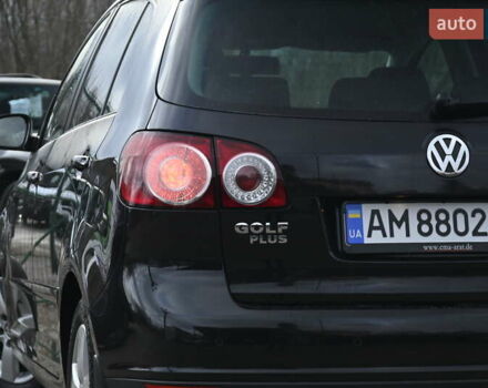 Черный Фольксваген Гольф Плюс, объемом двигателя 1.39 л и пробегом 230 тыс. км за 7999 $, фото 9 на Automoto.ua