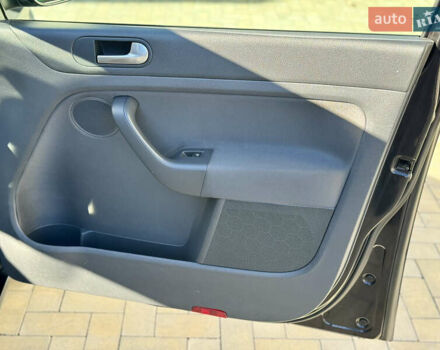 Черный Фольксваген Гольф Плюс, объемом двигателя 1.4 л и пробегом 154 тыс. км за 6999 $, фото 15 на Automoto.ua