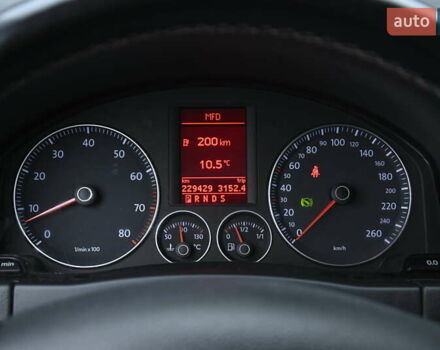 Черный Фольксваген Гольф Плюс, объемом двигателя 1.39 л и пробегом 230 тыс. км за 7999 $, фото 20 на Automoto.ua