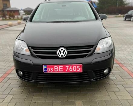 Черный Фольксваген Гольф Плюс, объемом двигателя 1.6 л и пробегом 206 тыс. км за 6499 $, фото 6 на Automoto.ua
