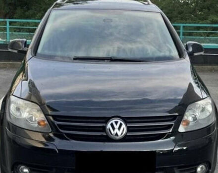 Черный Фольксваген Гольф Плюс, объемом двигателя 1.4 л и пробегом 199 тыс. км за 4250 $, фото 16 на Automoto.ua