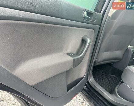 Черный Фольксваген Гольф Плюс, объемом двигателя 1.4 л и пробегом 214 тыс. км за 7199 $, фото 8 на Automoto.ua