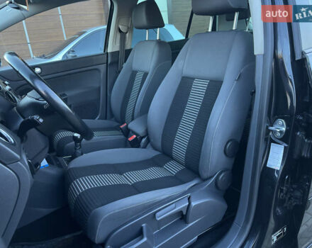 Чорний Фольксваген Golf Plus, об'ємом двигуна 1.4 л та пробігом 191 тис. км за 7399 $, фото 27 на Automoto.ua