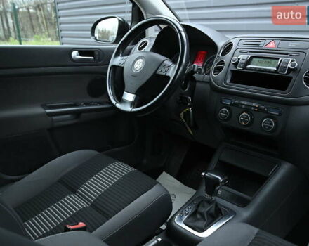 Черный Фольксваген Гольф Плюс, объемом двигателя 1.39 л и пробегом 230 тыс. км за 7999 $, фото 28 на Automoto.ua