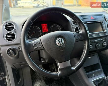 Чорний Фольксваген Golf Plus, об'ємом двигуна 2 л та пробігом 240 тис. км за 7450 $, фото 49 на Automoto.ua