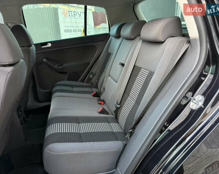 Черный Фольксваген Гольф Плюс, объемом двигателя 2 л и пробегом 240 тыс. км за 7350 $, фото 32 на Automoto.ua