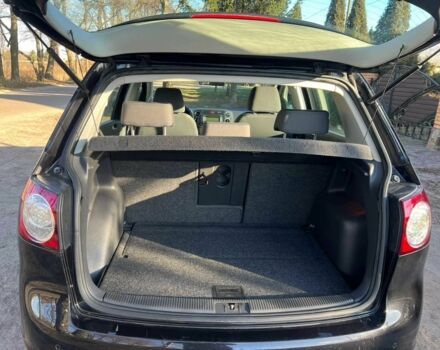 Черный Фольксваген Гольф Плюс, объемом двигателя 1.6 л и пробегом 186 тыс. км за 5700 $, фото 7 на Automoto.ua