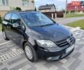 Черный Фольксваген Гольф Плюс, объемом двигателя 1.6 л и пробегом 220 тыс. км за 5300 $, фото 1 на Automoto.ua