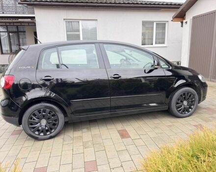 Черный Фольксваген Гольф Плюс, объемом двигателя 1.4 л и пробегом 222 тыс. км за 5999 $, фото 4 на Automoto.ua