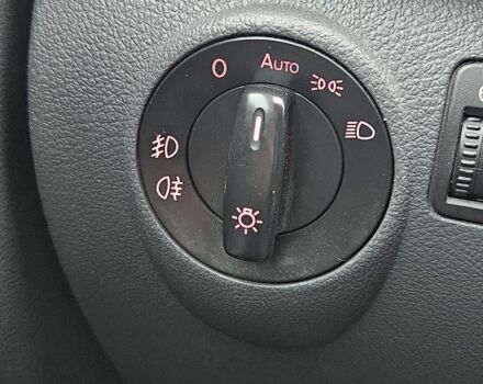 Черный Фольксваген Гольф Плюс, объемом двигателя 1.4 л и пробегом 150 тыс. км за 6500 $, фото 7 на Automoto.ua