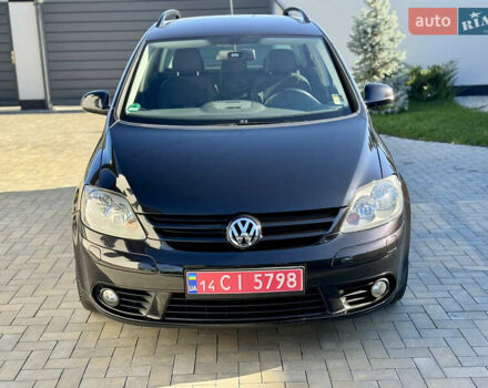 Черный Фольксваген Гольф Плюс, объемом двигателя 1.4 л и пробегом 154 тыс. км за 6100 $, фото 1 на Automoto.ua
