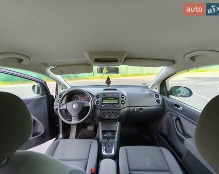 Чорний Фольксваген Golf Plus, об'ємом двигуна 1.6 л та пробігом 152 тис. км за 8300 $, фото 21 на Automoto.ua