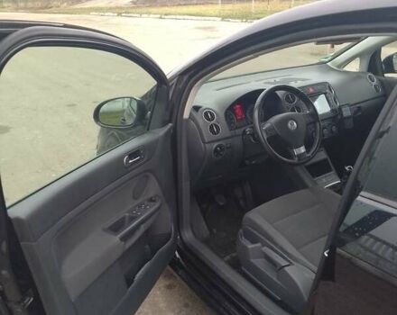 Черный Фольксваген Гольф Плюс, объемом двигателя 1.4 л и пробегом 262 тыс. км за 6700 $, фото 16 на Automoto.ua