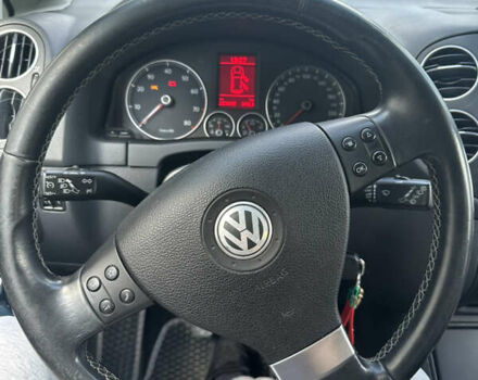 Черный Фольксваген Гольф Плюс, объемом двигателя 1.4 л и пробегом 222 тыс. км за 7300 $, фото 11 на Automoto.ua