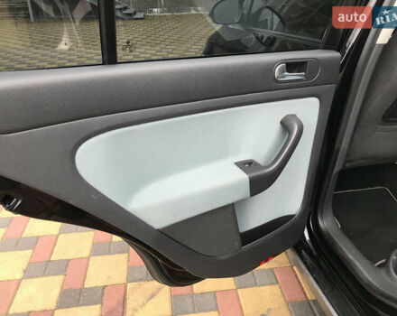 Черный Фольксваген Гольф Плюс, объемом двигателя 1.6 л и пробегом 260 тыс. км за 8300 $, фото 12 на Automoto.ua