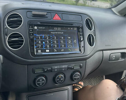 Черный Фольксваген Гольф Плюс, объемом двигателя 1.4 л и пробегом 222 тыс. км за 7300 $, фото 13 на Automoto.ua